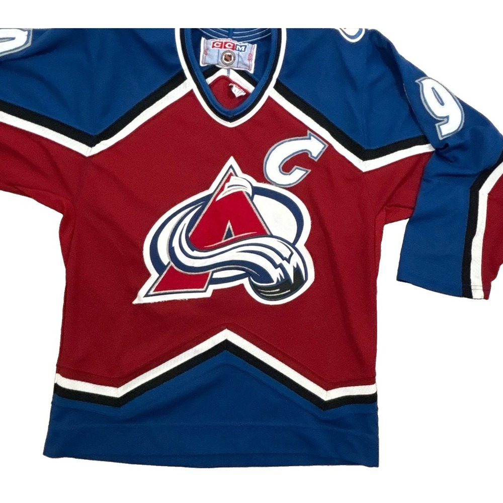Vintage CCM Joe Sakic NHL Colorado Avalanche Burgundy Stitched Jersey Sz S